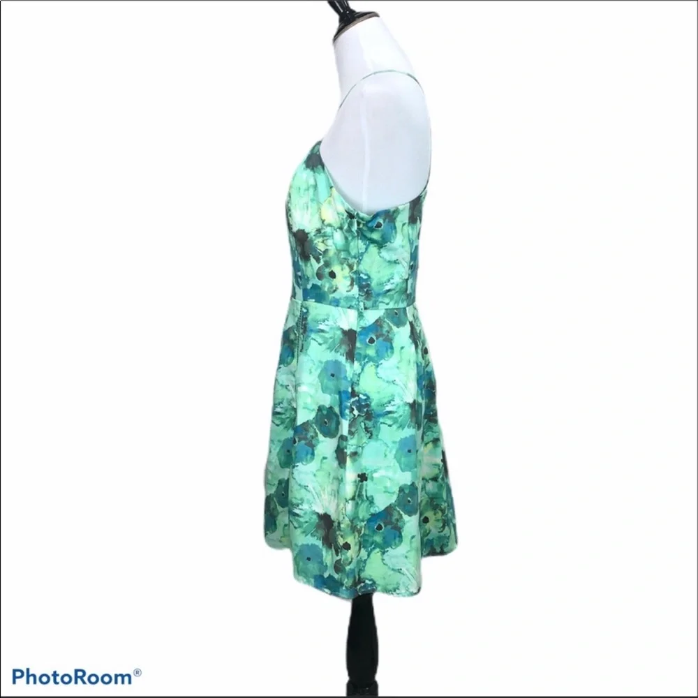 Candie's V neck side zip racer back green and blue floral print sundress